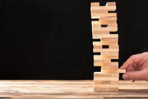 Realizacja kreatywnych i innowacyjnych pomysłów wiąże się z ryzykiem, ale pomaga w osiąganiu sukcesów.